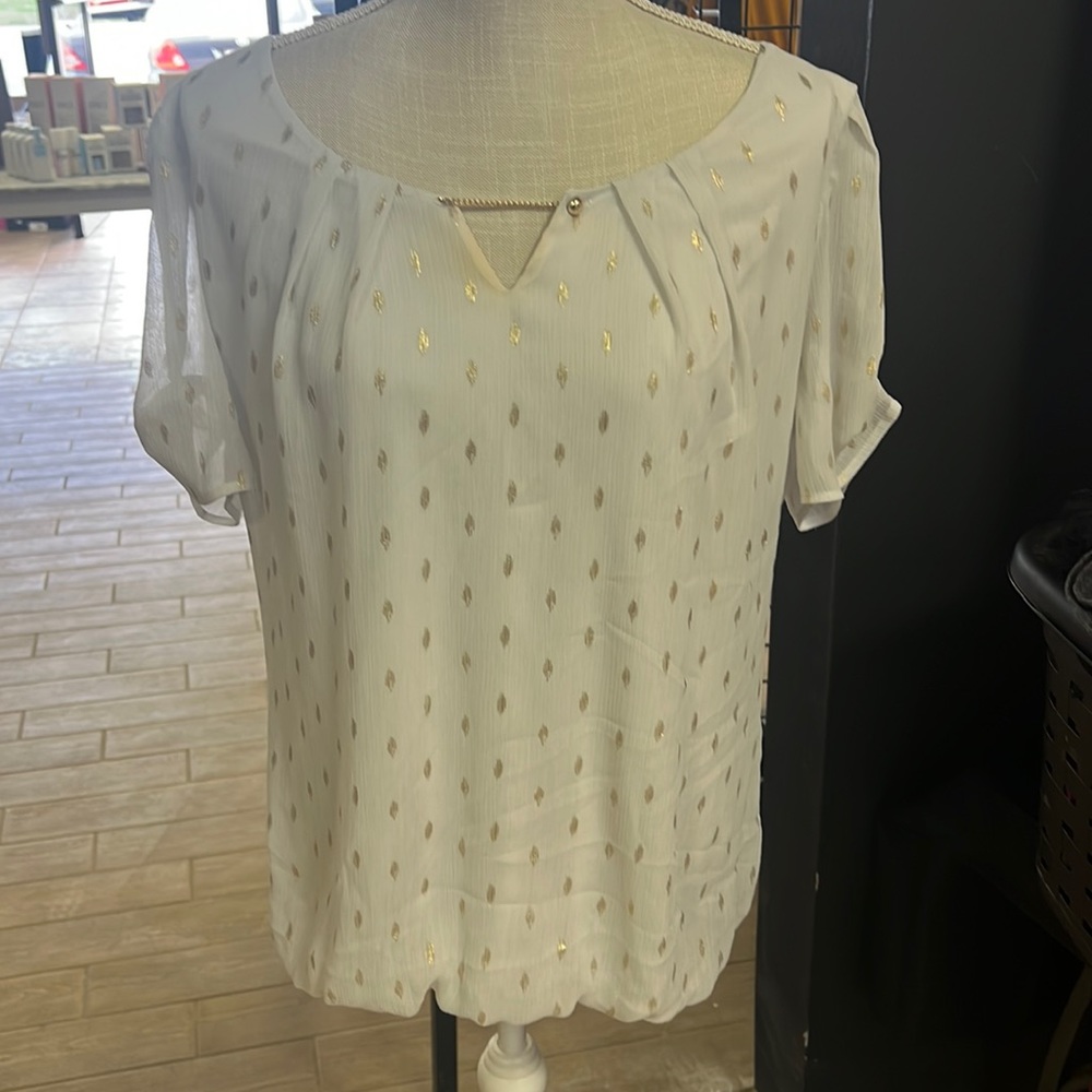 Cute blouse